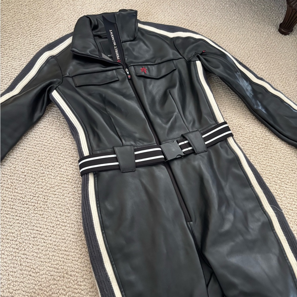 Perfect moment ski suit